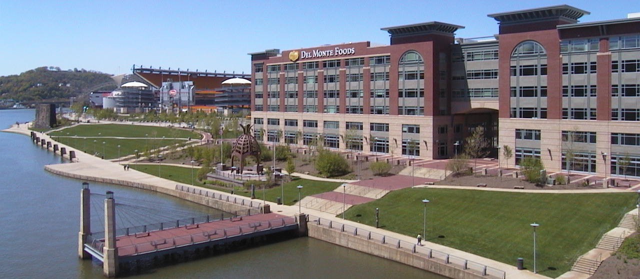 North Shore Riverfront Park